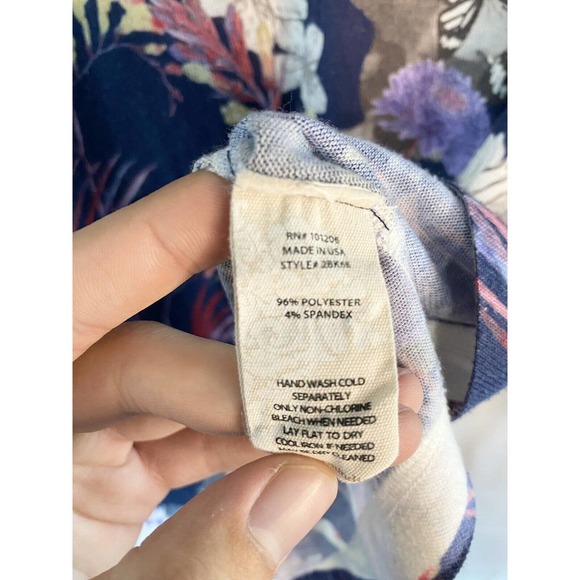 Soft Surroundings Women’s Blue Floral Stretch V Neck Blouse Tunic Size Small - Picture 4 of 4